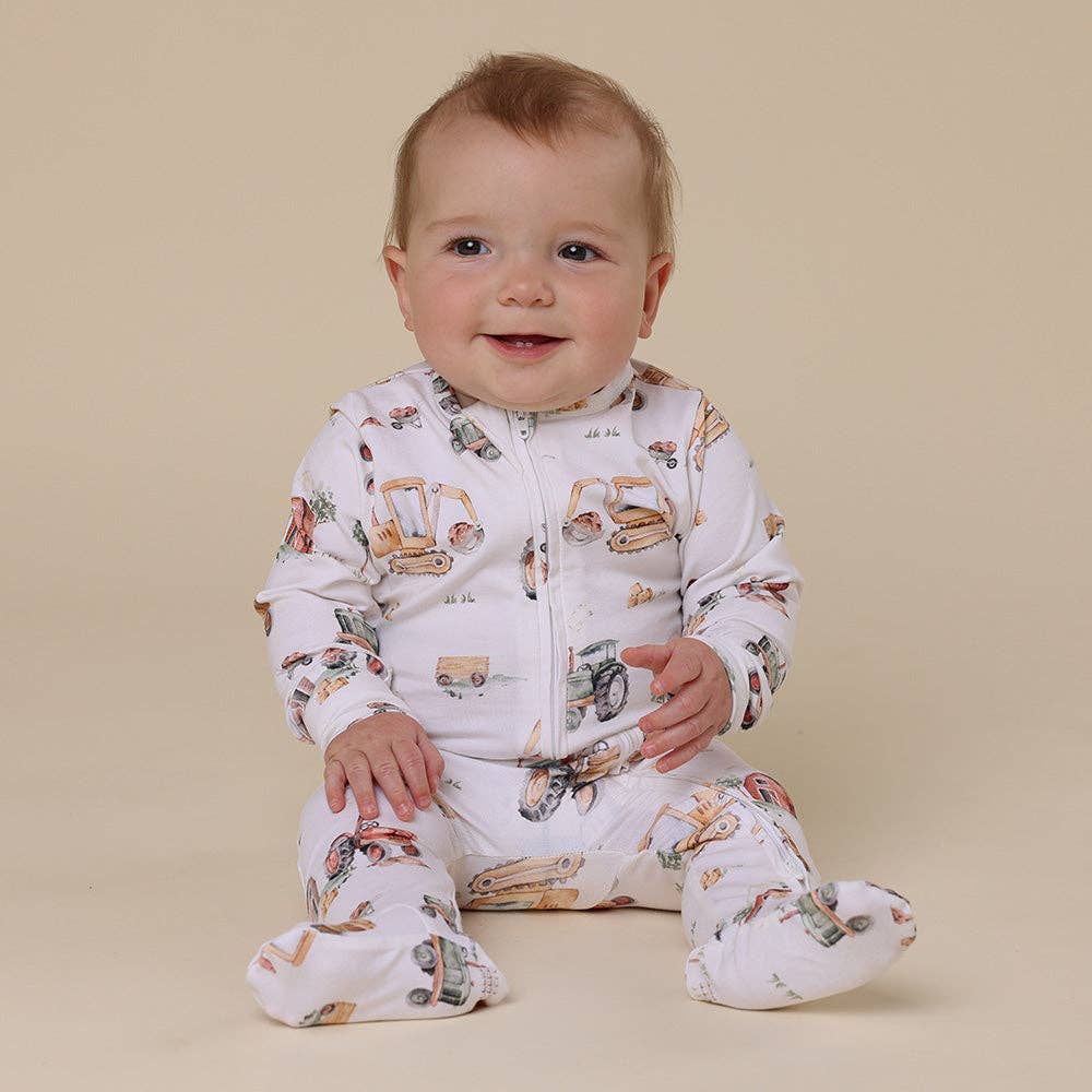 Diggers & Tractors Organic Snuggle Sleepsuit Zip Footie: 3-6 Months (00)