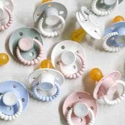 CMC 'Bubble' Dummies Oatmeal: Size 3