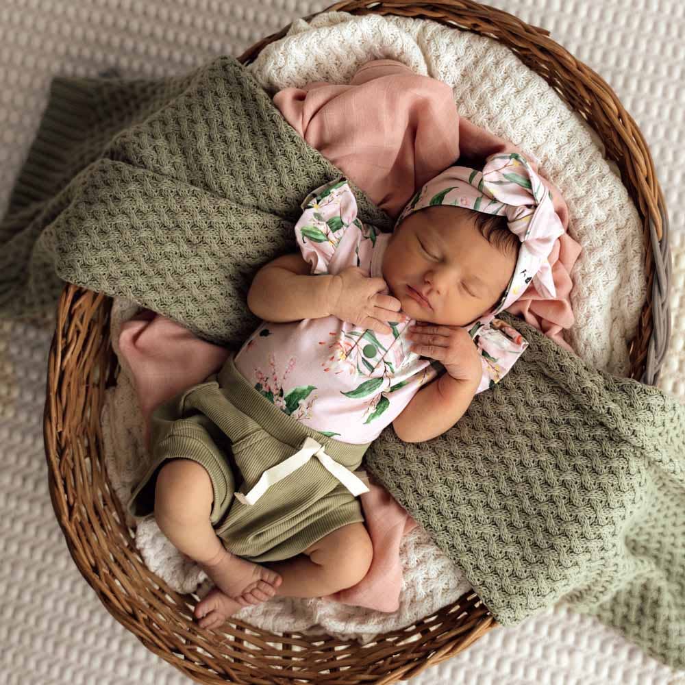 Cockatoo Short Sleeve Organic Bodysuit with Frill: 0-3 Months (000)