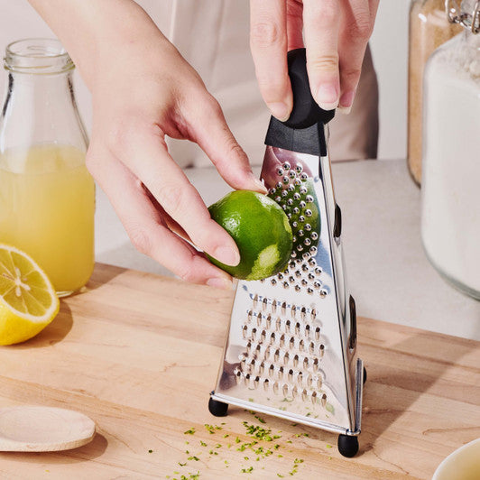 Avanti Triangular Grater