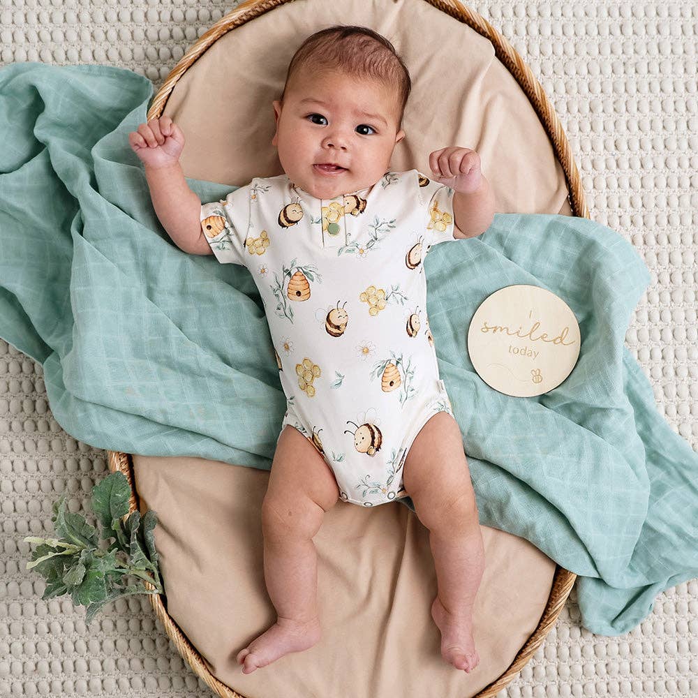 Bumblebees Short Sleeve Organic Bodysuit: 3-6 Months (00)
