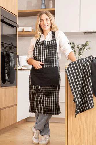 Ladelle Hemingway Cross Back Apron Black