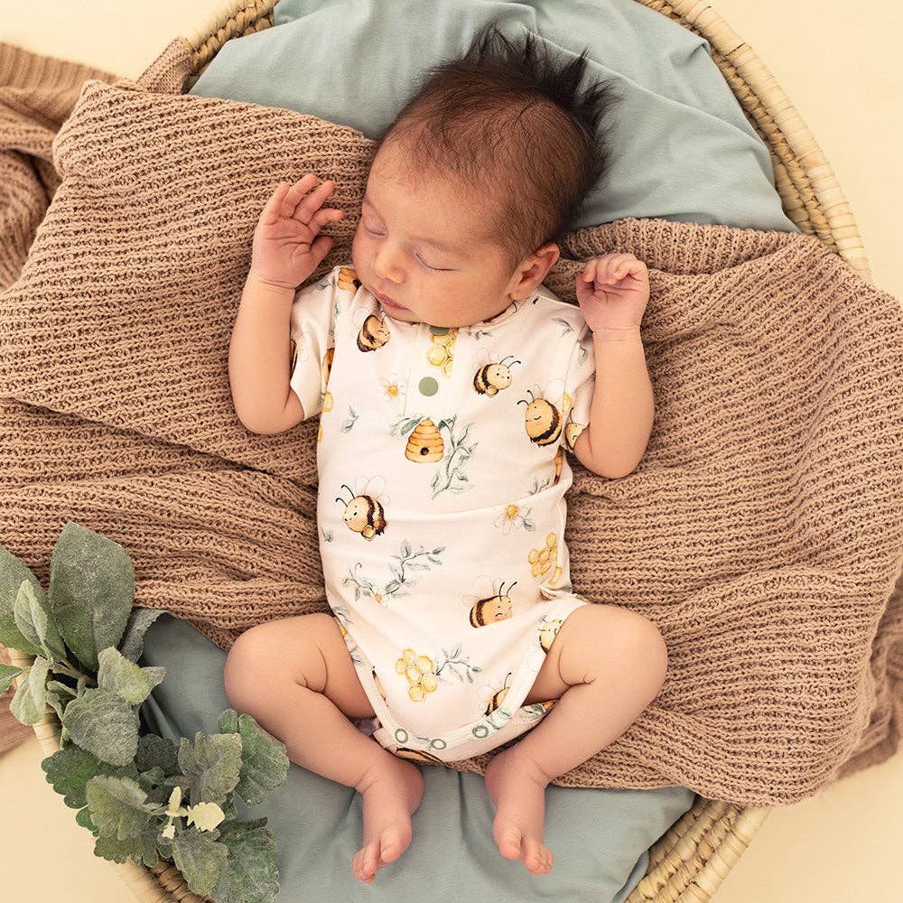 Bumblebees Short Sleeve Organic Bodysuit: 3-6 Months (00)