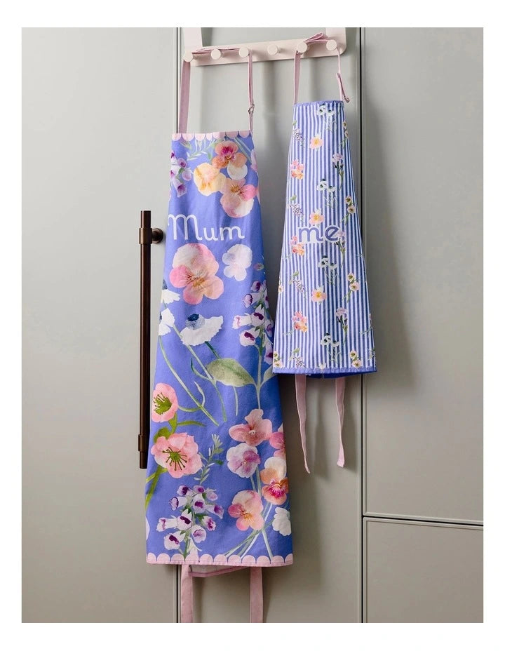 Maxwell and Williams Affection Mum And Me Apron Set Of 2