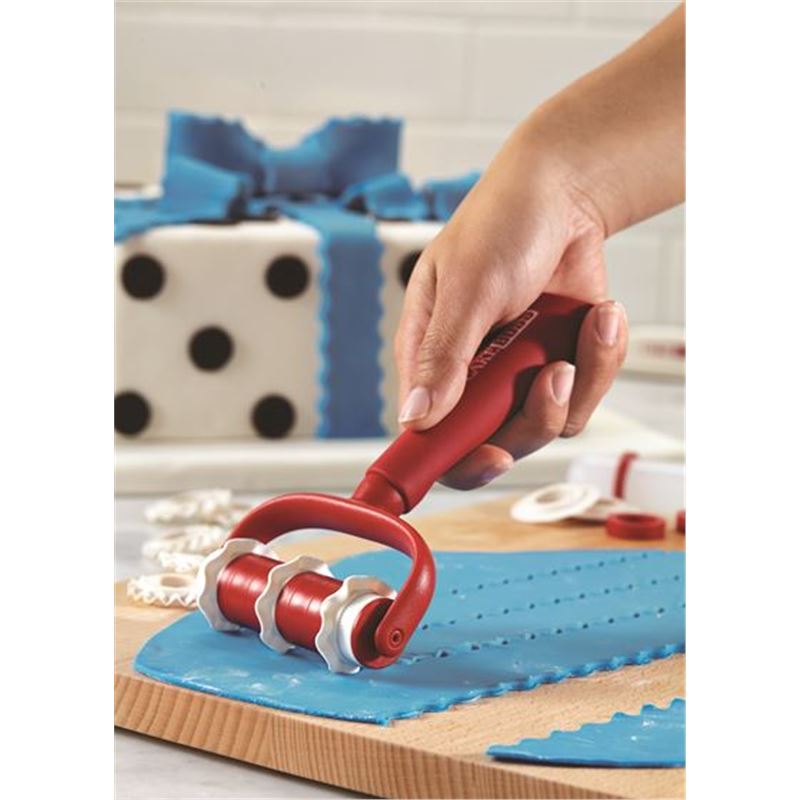 Cake Boss Ribbon Cutter