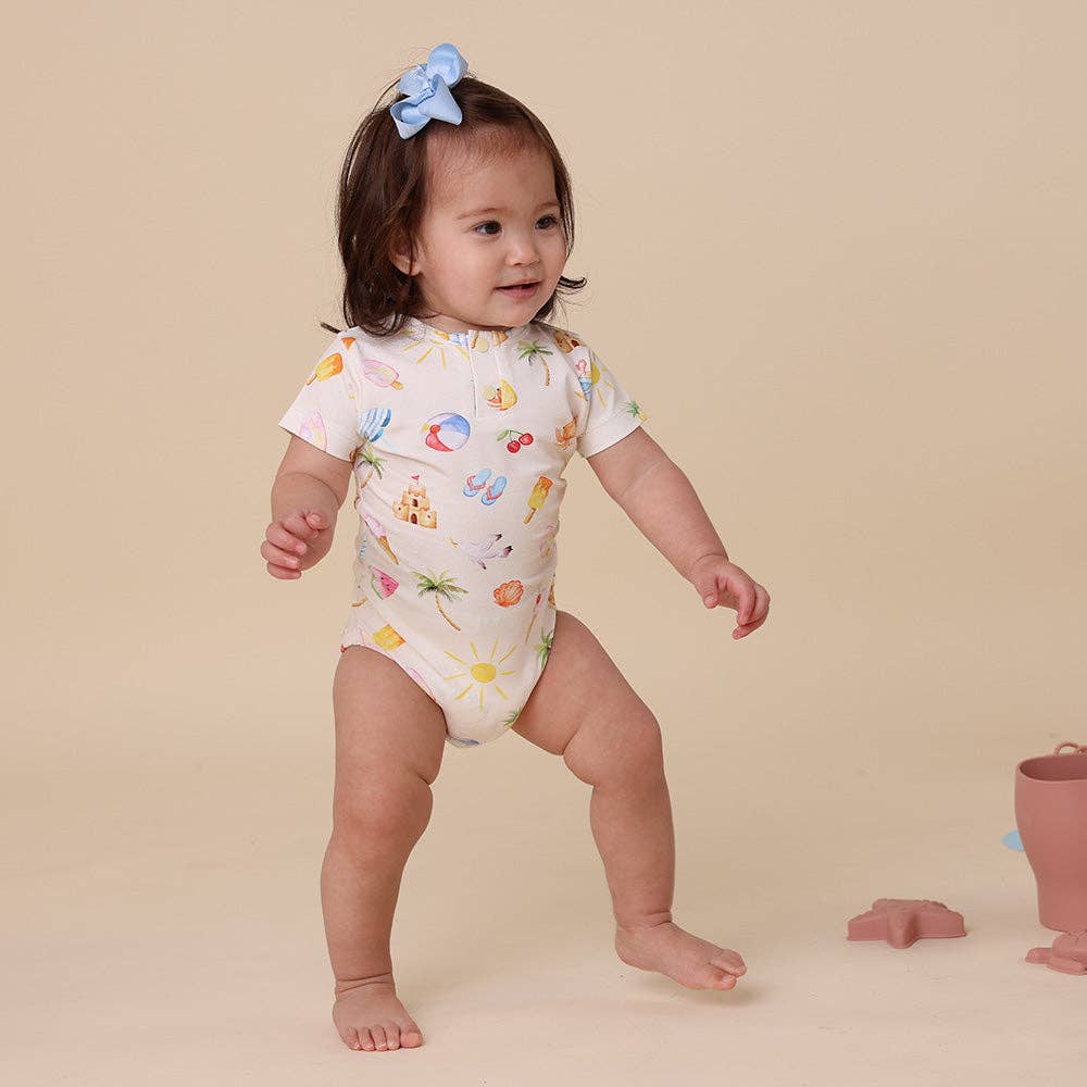 Beach Fun Short Sleeve Organic Bodysuit: Newborn (0000)