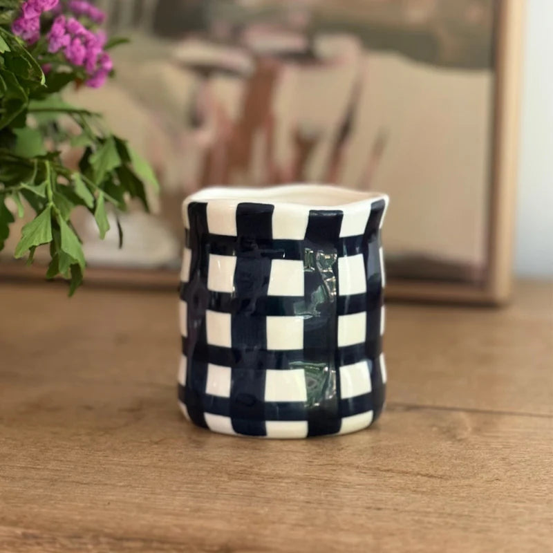 Noss Australian Sandalwood-Navy Gingham Candle