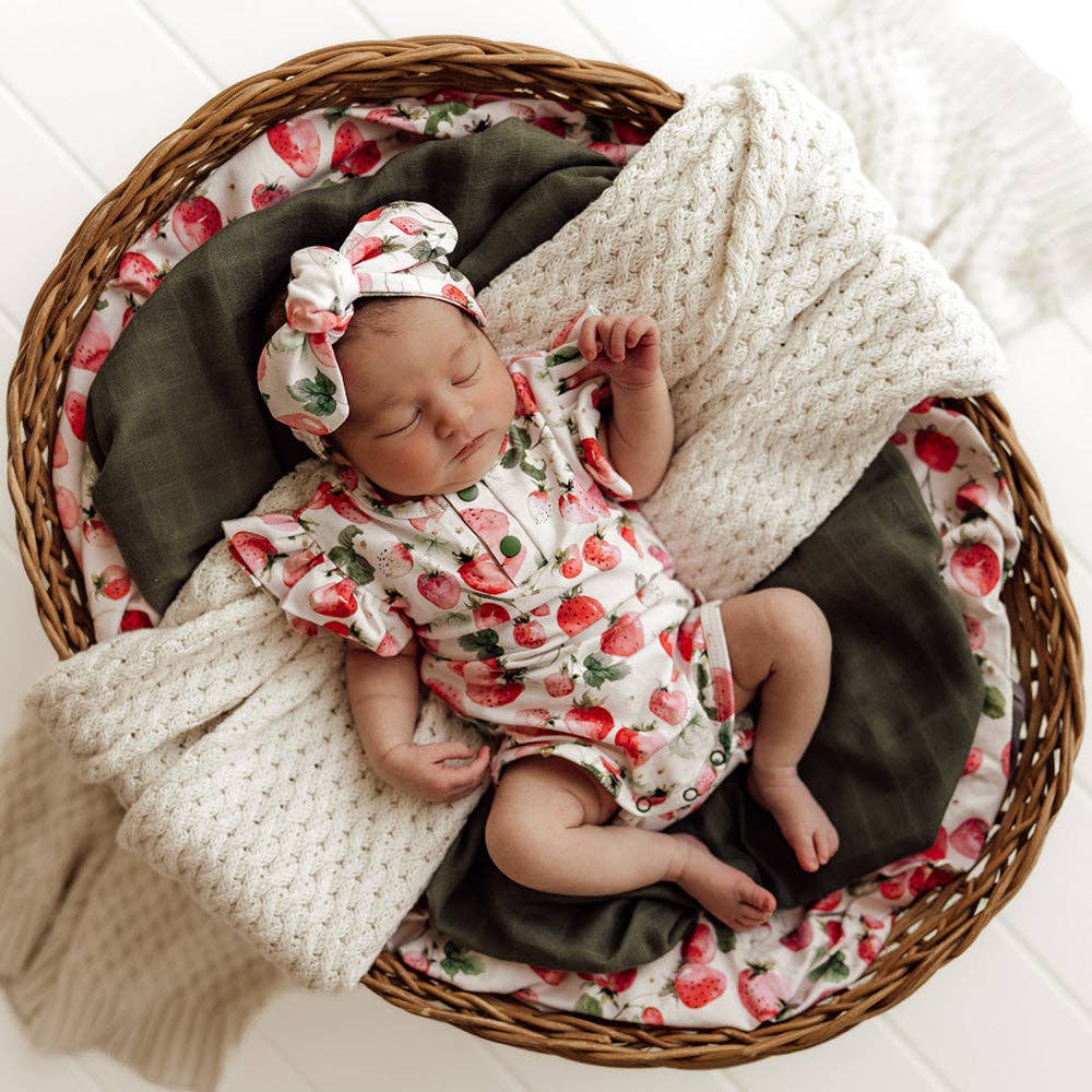 Strawberry Short Sleeve Organic Bodysuit with Frill: Newborn (0000)