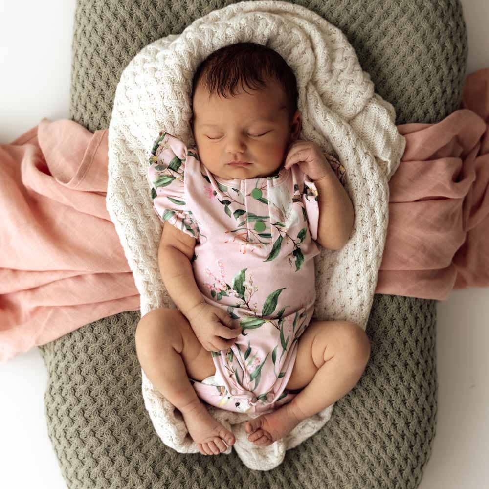 Cockatoo Short Sleeve Organic Bodysuit with Frill: 0-3 Months (000)