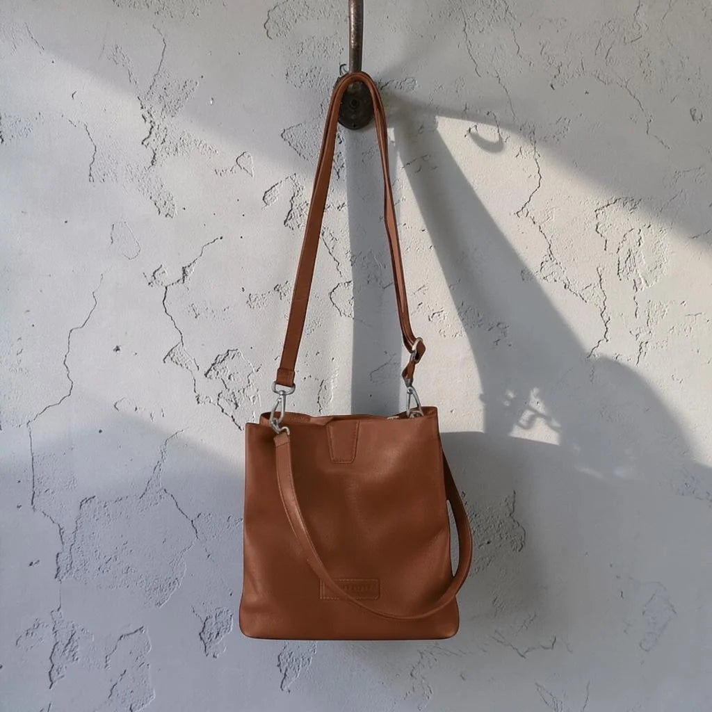 Cosgrove And Co Genuine Leather Audrey Tobacco