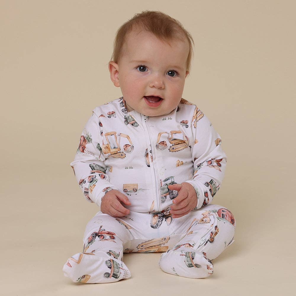 Diggers & Tractors Organic Snuggle Sleepsuit Zip Footie: 3-6 Months (00)