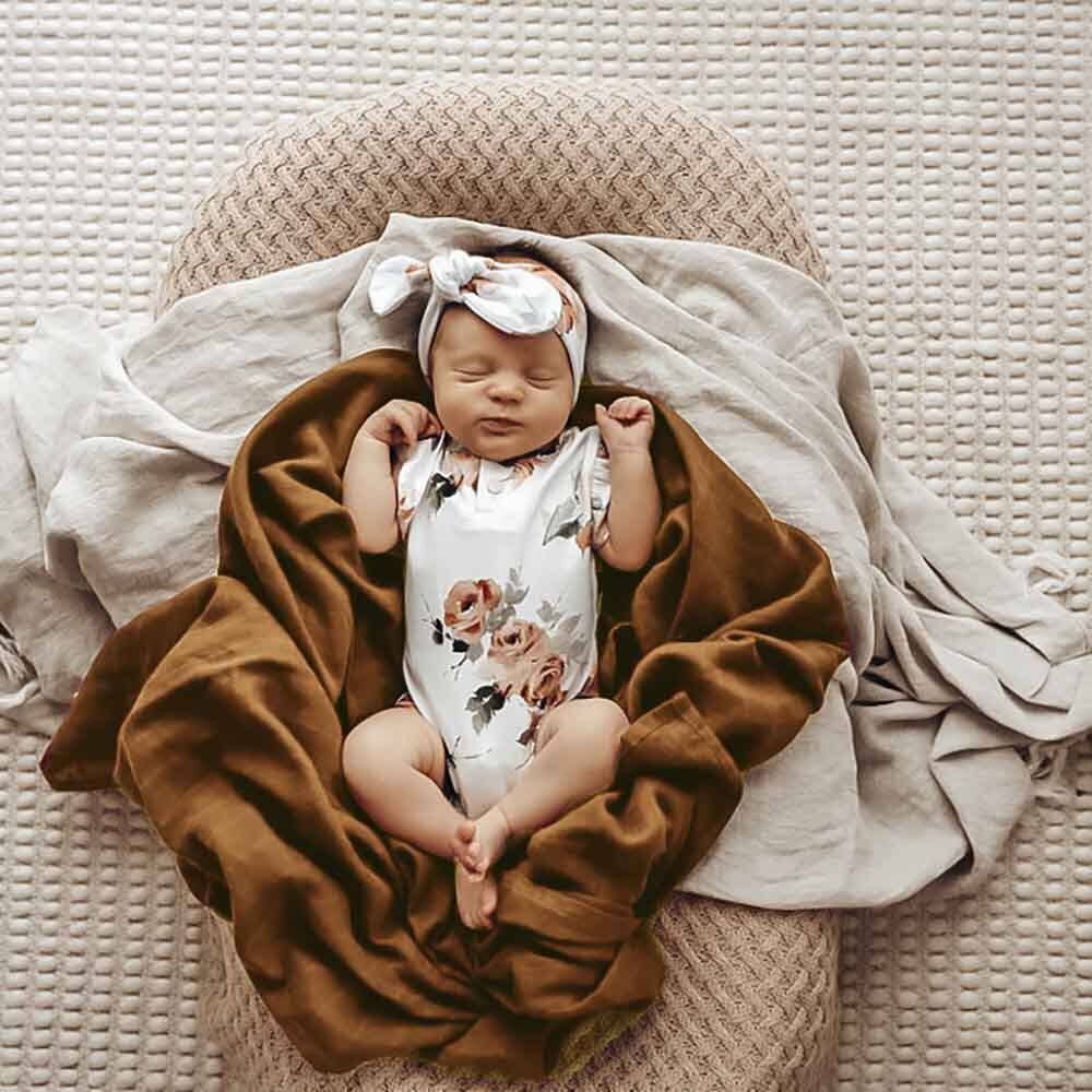 Rosebud Short Sleeve Organic Bodysuit: 0-3 Months (000)