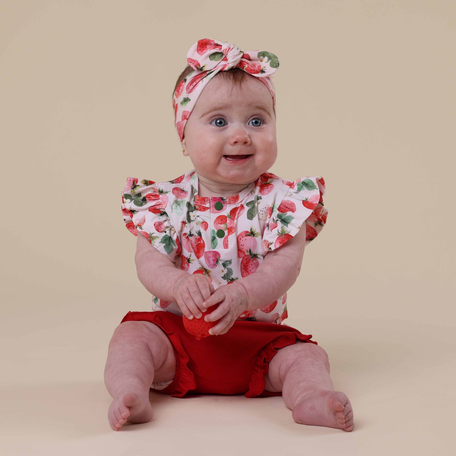 Strawberry Short Sleeve Organic Bodysuit with Frill: Newborn (0000)