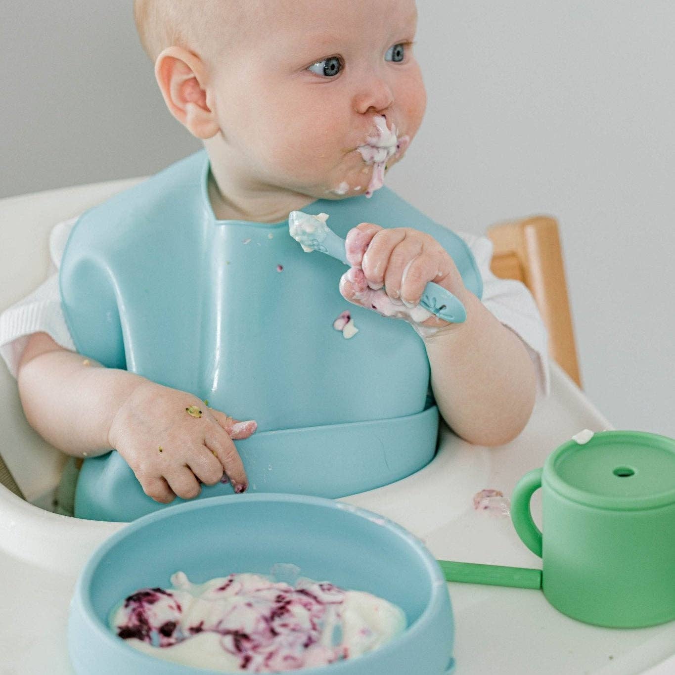 Suckie Scoop Silicone Suction Plate: Blue Lemonade