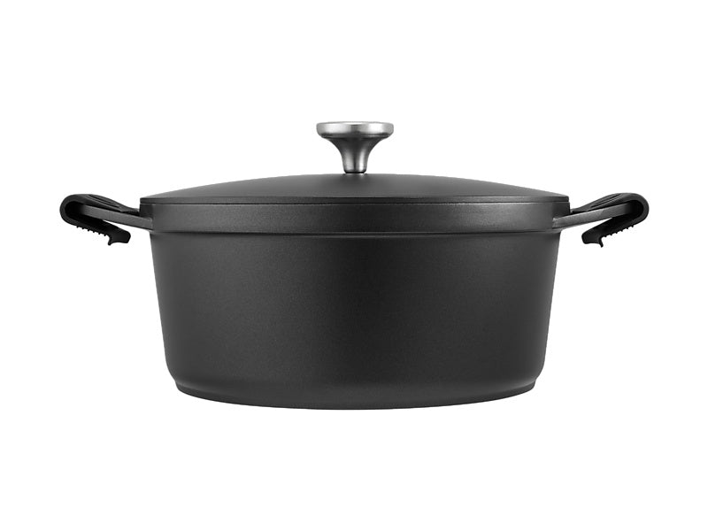 Maxwell and Williams Agile Casserole 28cm6.3lt Black