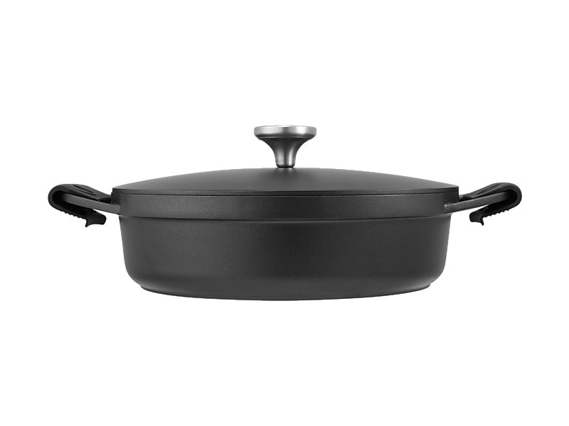 Maxwell and Williams Agile Shallow Casserole 28cm4L Black