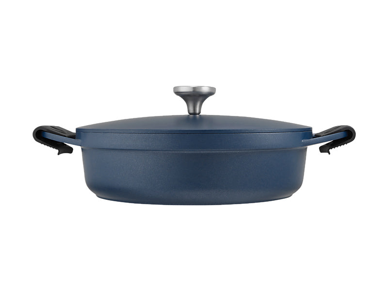 Maxwell and Williams Agile Shallow Casserole 28cm4lt Navy