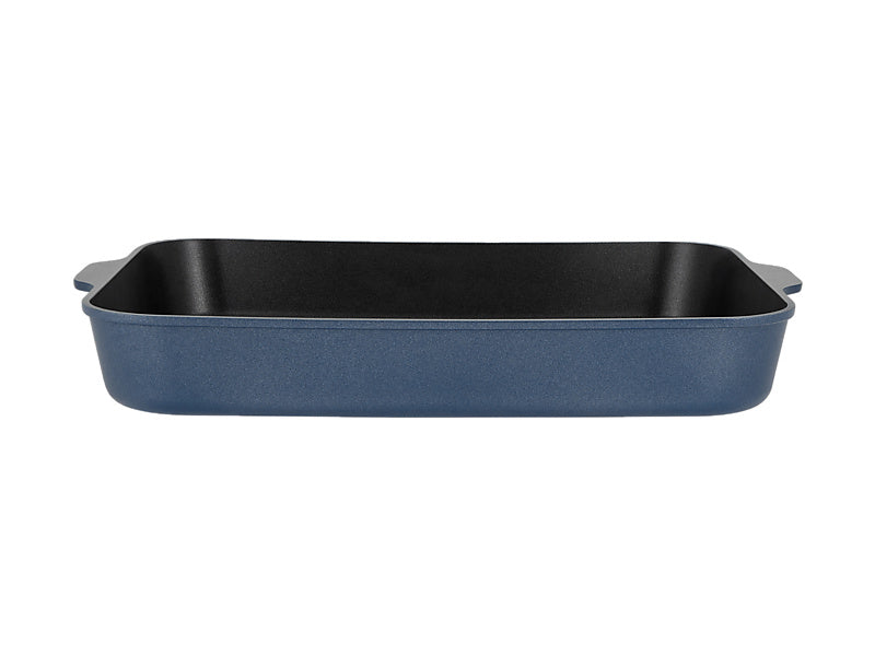 Maxwell and Williams Agile Roaster 38x28.4x5.5cm Navy