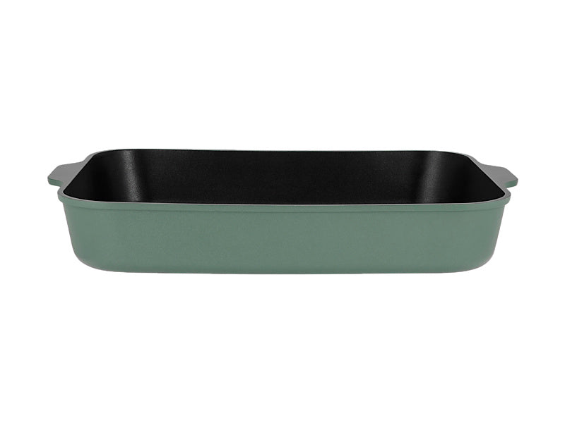 Maxwell and Williams Agile Roaster 34x26x5.5cm Sage