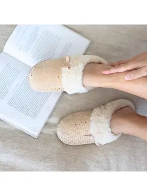 SnuggUp Woman's Slides Carmel Metallic Au 9