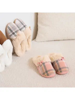SnuggUp Woman's Slides Pink Plaid Au 7.5